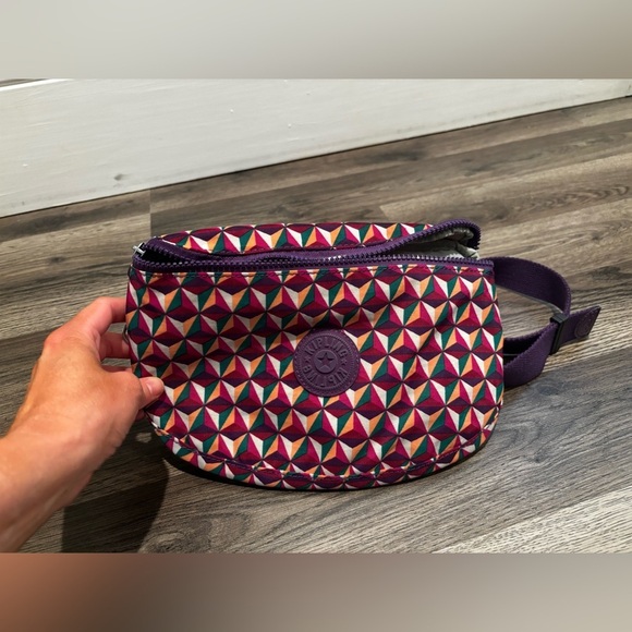 Kipling Multicolor belt Bag with Purple Strap travel summer vacation convenient - Picture 14 of 15